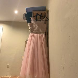 A pink fluffy Flowey dress